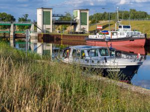 Letzte Schleuse vor der Ostsee